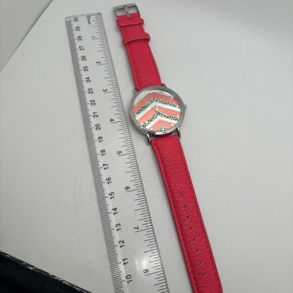 Pink silver y2k watch - Picture 4 of 4